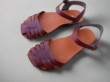 Bioworld Petra Barefoot Sandals - Burgandy